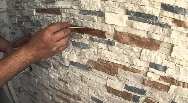 Zmień kolor kamienia gipsowego: Poradnik DIY od A do Z (70 znaków)