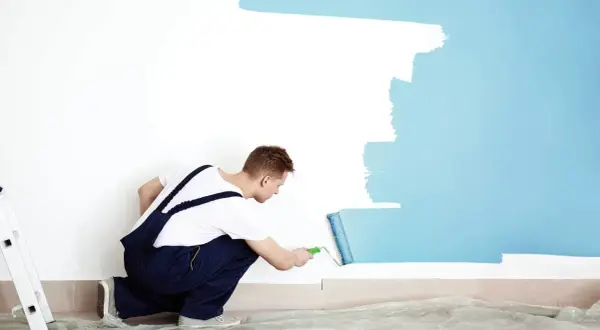 Ile kosztuje malowanie ścian w 2026? Cennik, porady i ukryte koszty